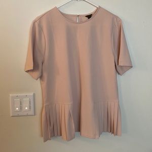 Ann Taylor women’s short sleeve peplum top with pleat detail